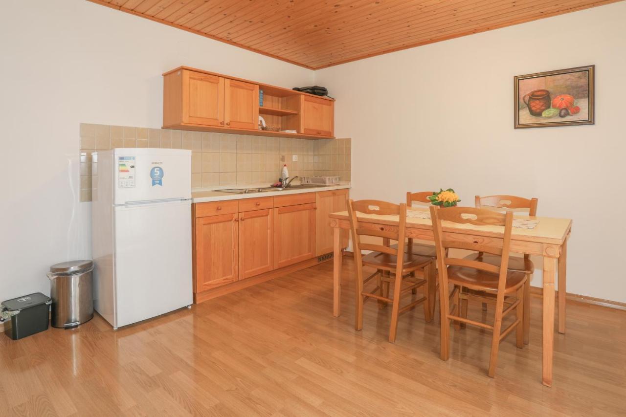 Farm Holidays Povsin Блед Экстерьер фото